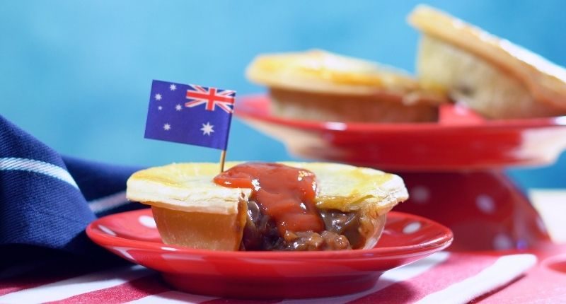 Aussie-meat-pie