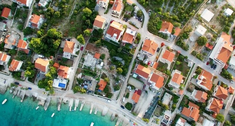 Australian houses beachside prices rising