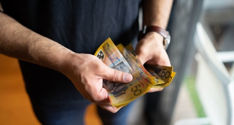 australian-wage-growth-money