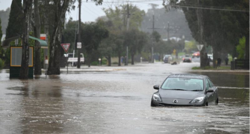 Majority of housing not suitable for current climate; calls for more ...