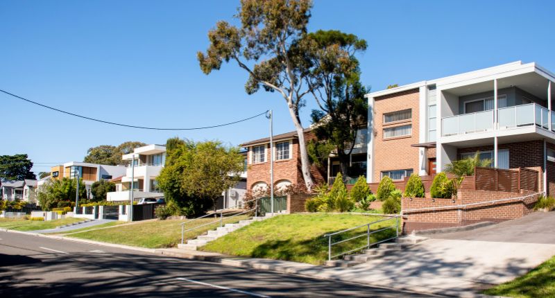 australian housing market listings rise in august 2023